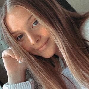 Meet your Posher, Sierra